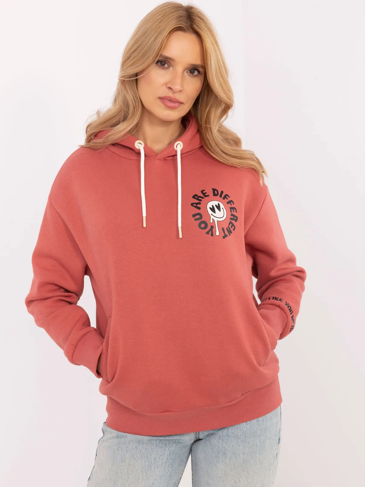 Casualowa bluza z kapturem i nadrukami oversize - zdjęcie 4