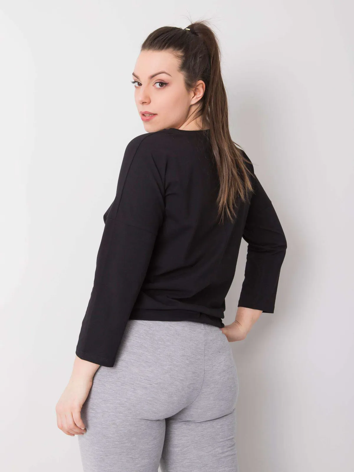 Biała bluzka plus size z bawełny - zdjęcie 2