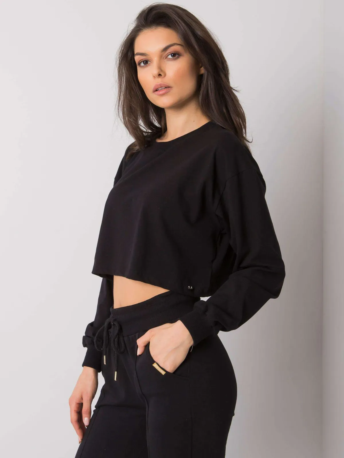 Krótka bluza typu crop top z długim rękawem - zdjęcie 1