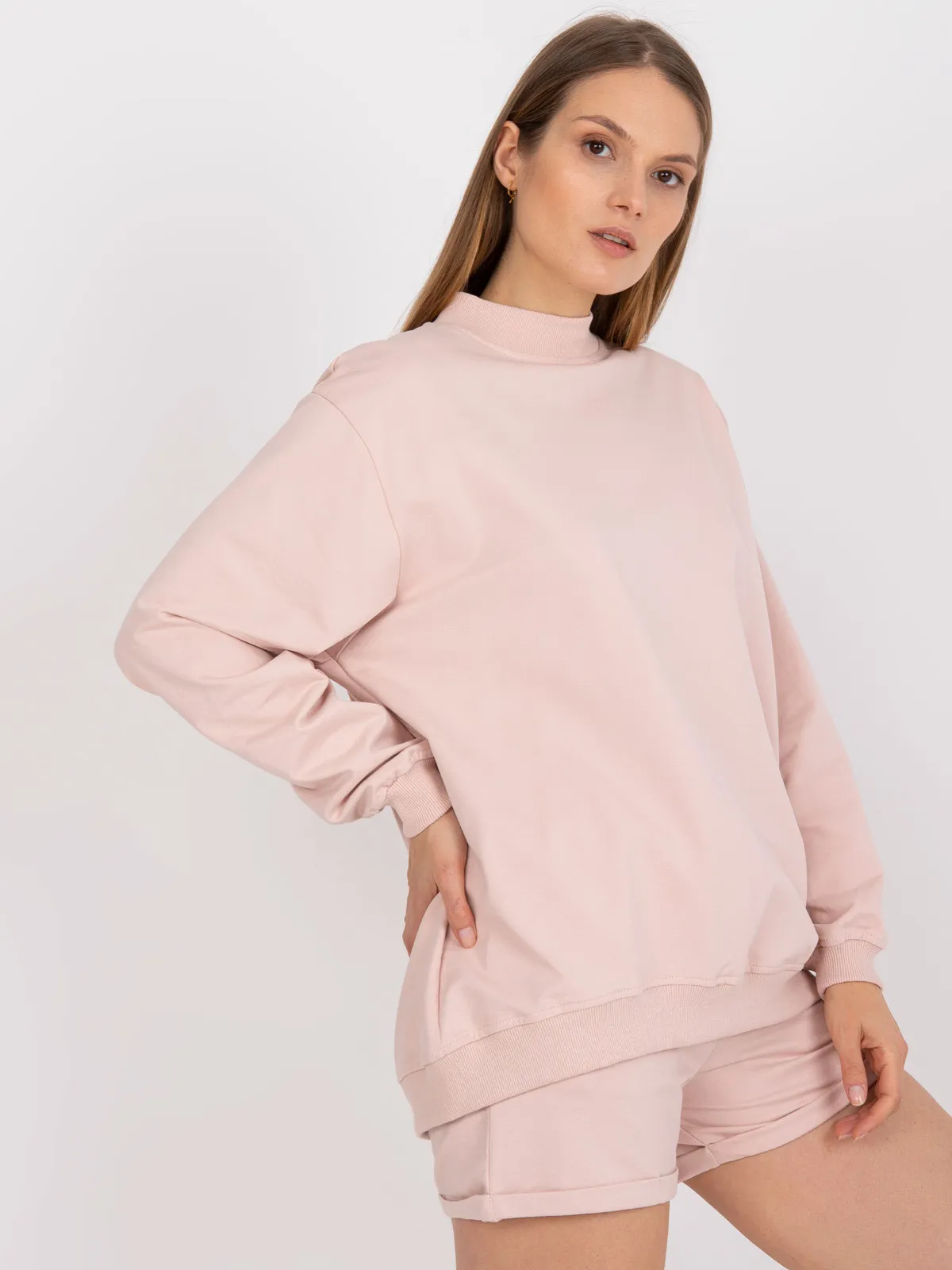 Casualowa bluza oversize ze stójką - zdjęcie 5