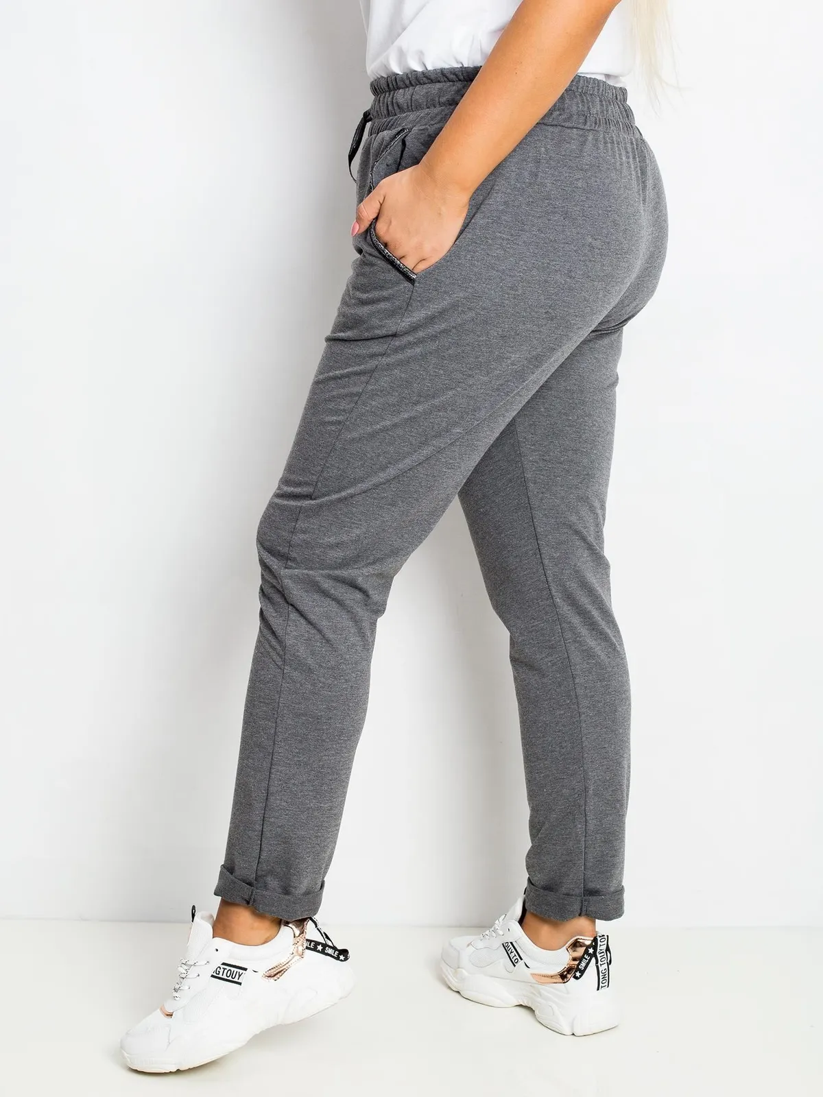 Czerwone bawełniane spodnie plus size - zdjęcie 5