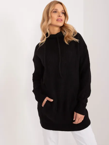 Oversize'owy sweter z kapturem w stylu casual