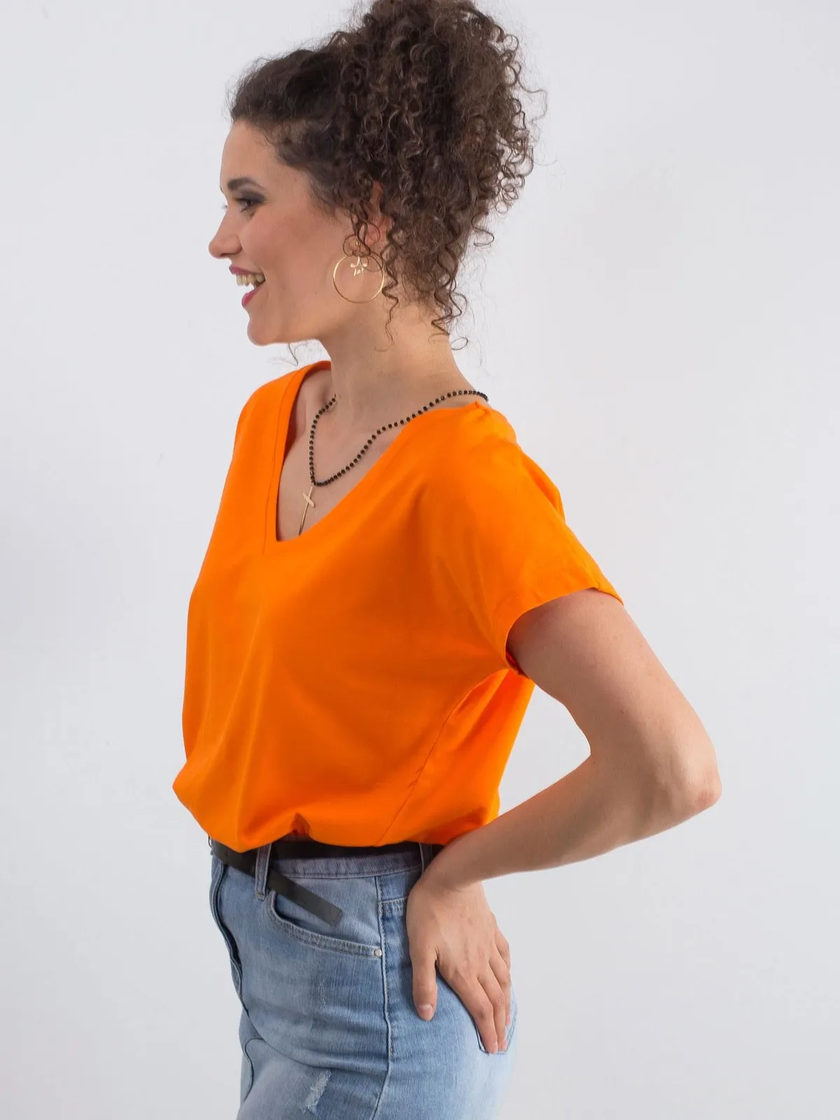 Bawełniany t-shirt V-neck fluo pomarańczowy - zdjęcie 4