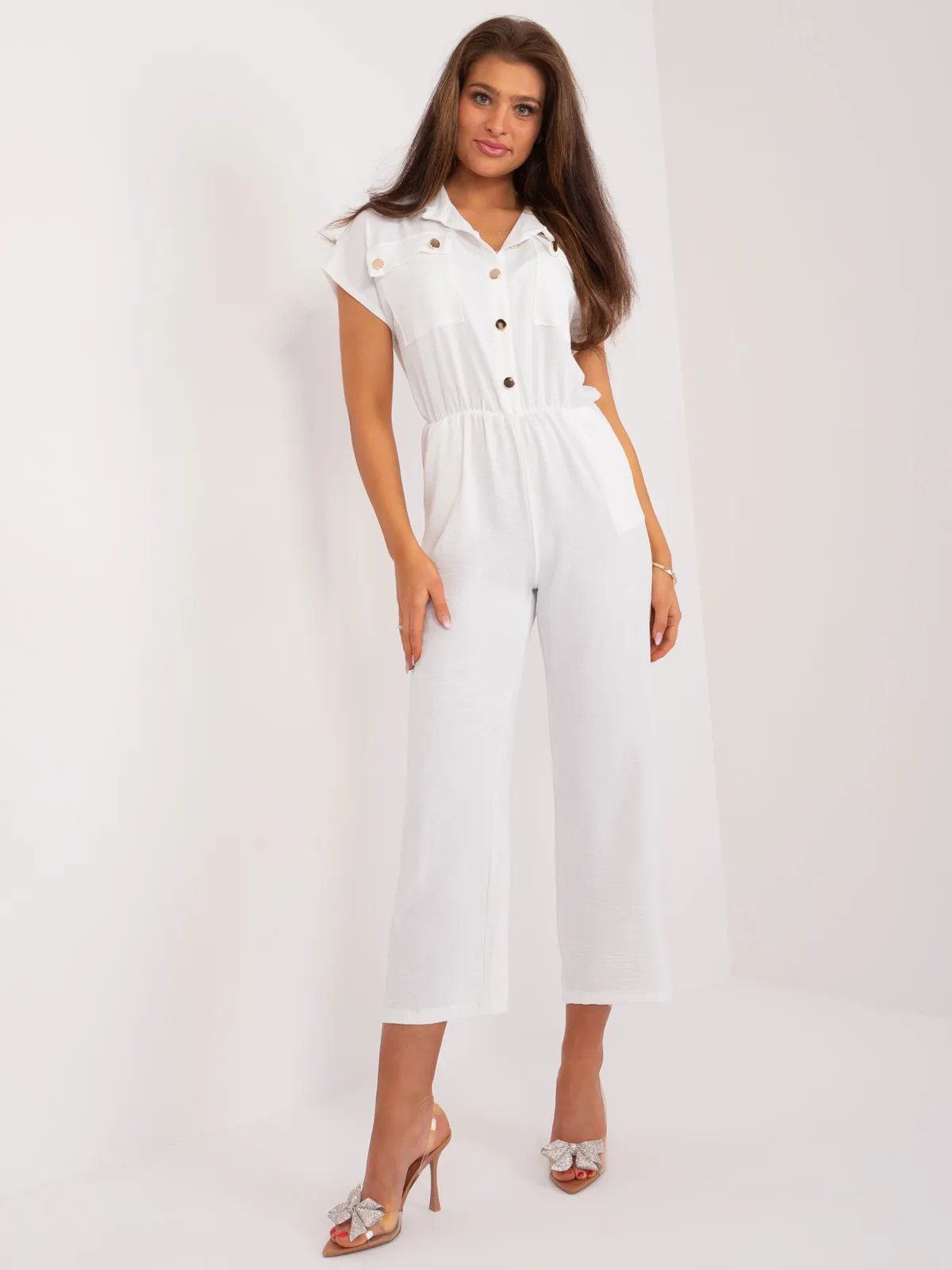 Kombinezon o kroju koszulowym z kieszeniami na piersi - zdjęcie 1