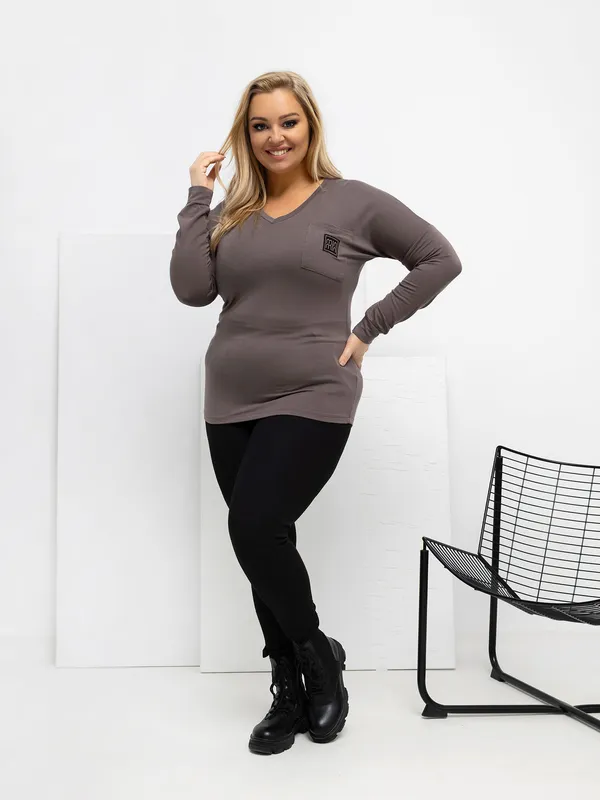 Casualowa bluzka z dekoltem w serek - widok 2