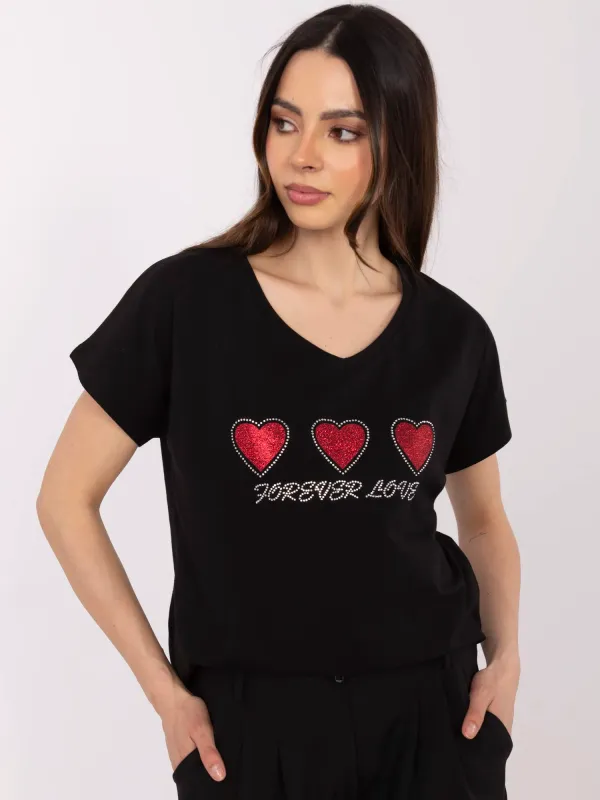 Casualowy t-shirt z ozdobnym nadrukiem i cyrkoniami - widok 2