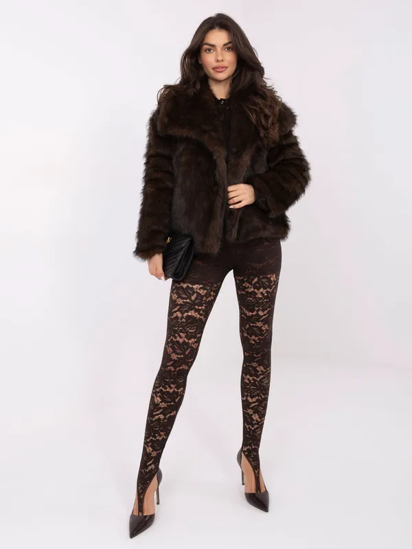 Dopasowane legginsy z wycięciem na pięcie