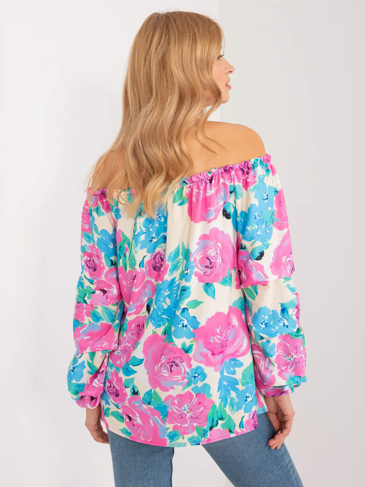 Bluzka hiszpanka w kwiaty z bufiastymi rękawami - zdjęcie 1