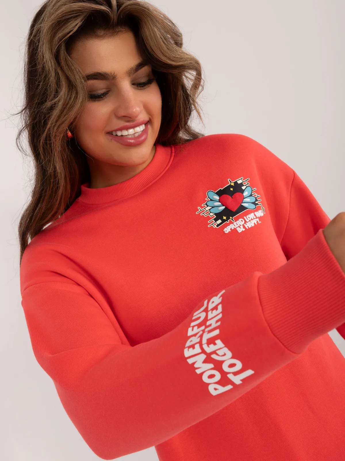 Bluza oversize z graficznym nadrukiem w stylu retro - zdjęcie 4