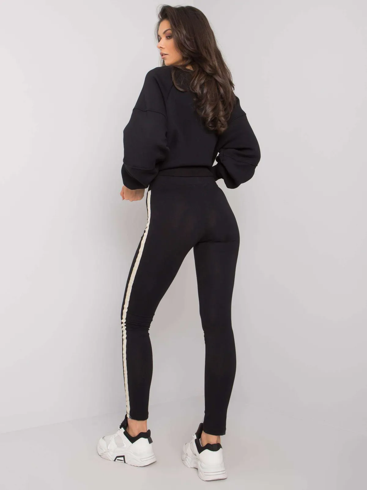 Dopasowane legginsy z ozdobnym lampasem wzdłuż nogawki - zdjęcie 1