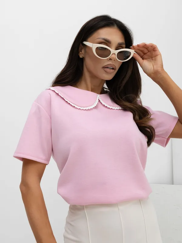 Bluzka z ozdobnym kołnierzykiem w stylu retro