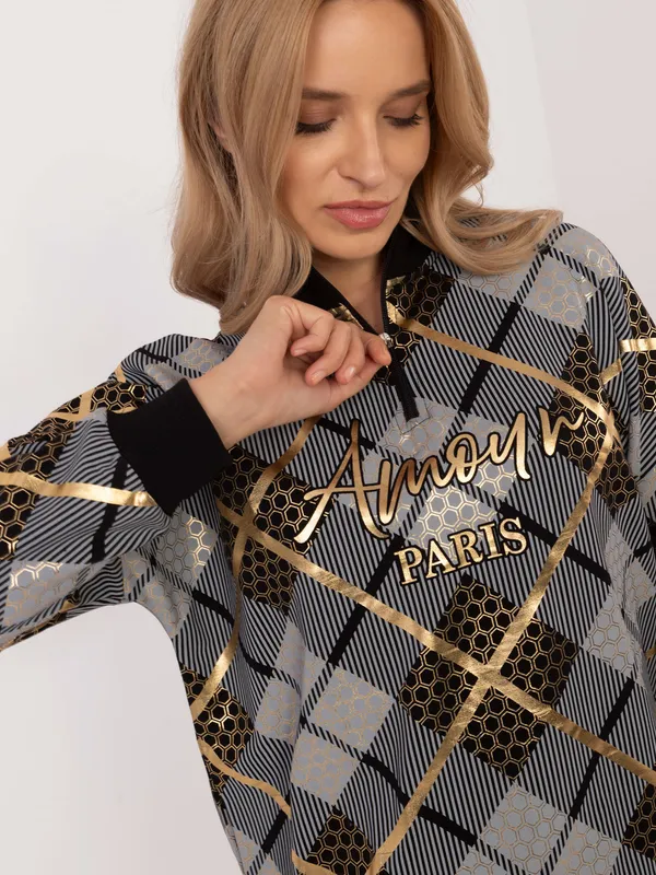 Bluza z krótkim zamkiem i geometrycznym wzorem - widok 2