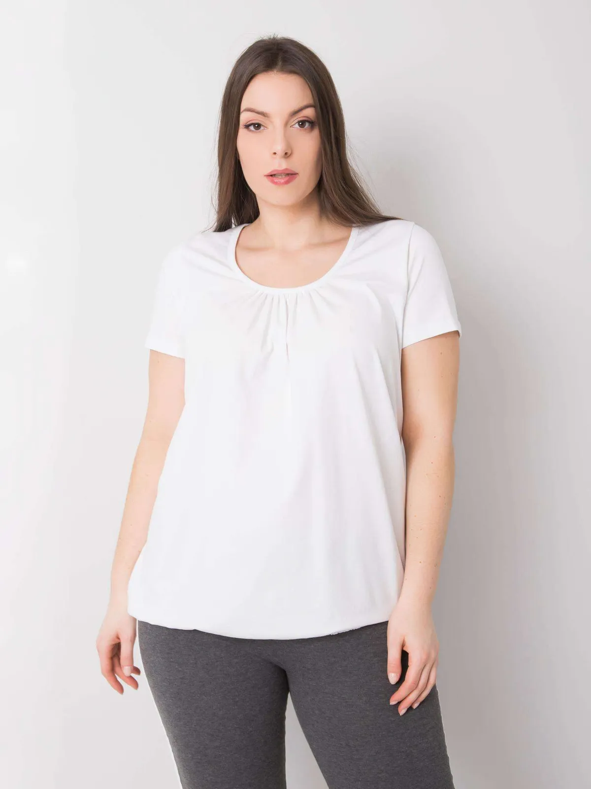 Jasnoniebieska bawełniana bluzka plus size - zdjęcie 3
