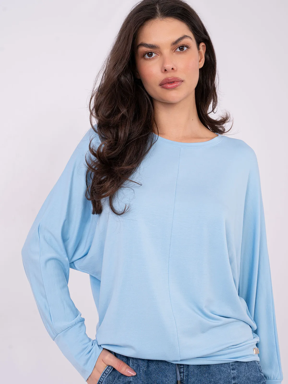 Casualowa bluzka oversize z obniżoną linią ramion - zdjęcie 1