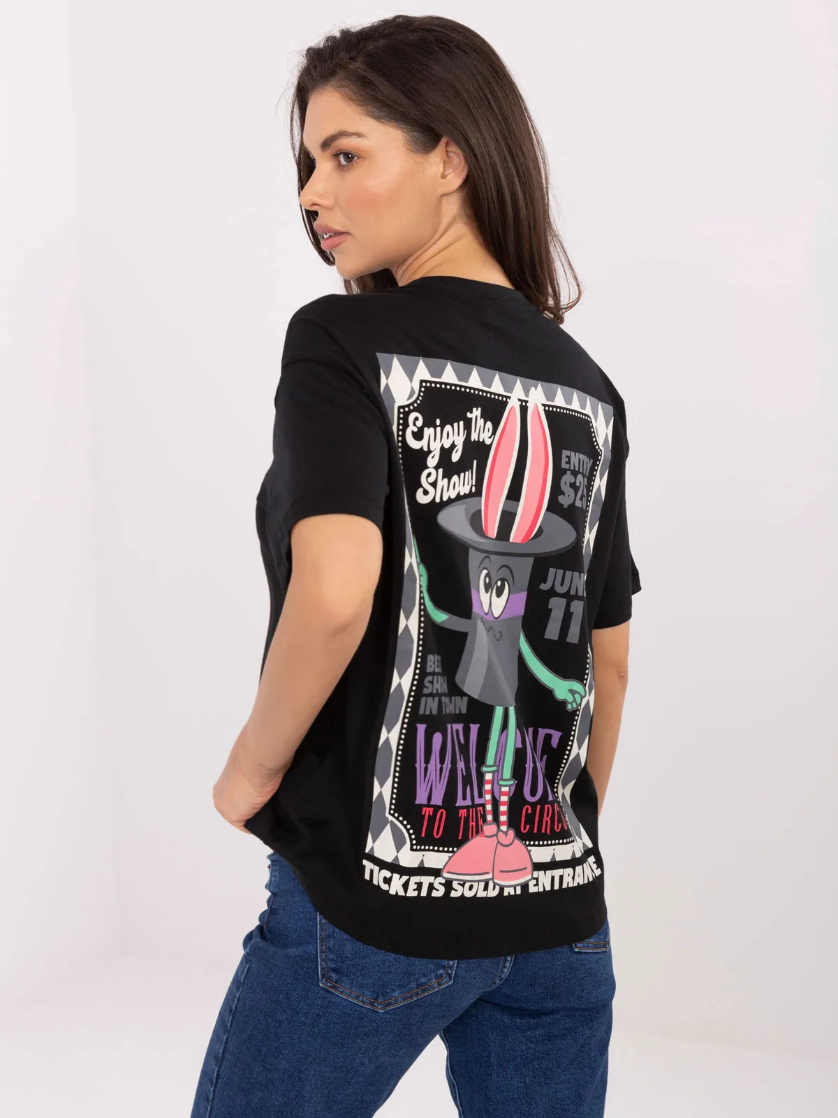 T-shirt oversize z grafiką w stylu retro - zdjęcie 1