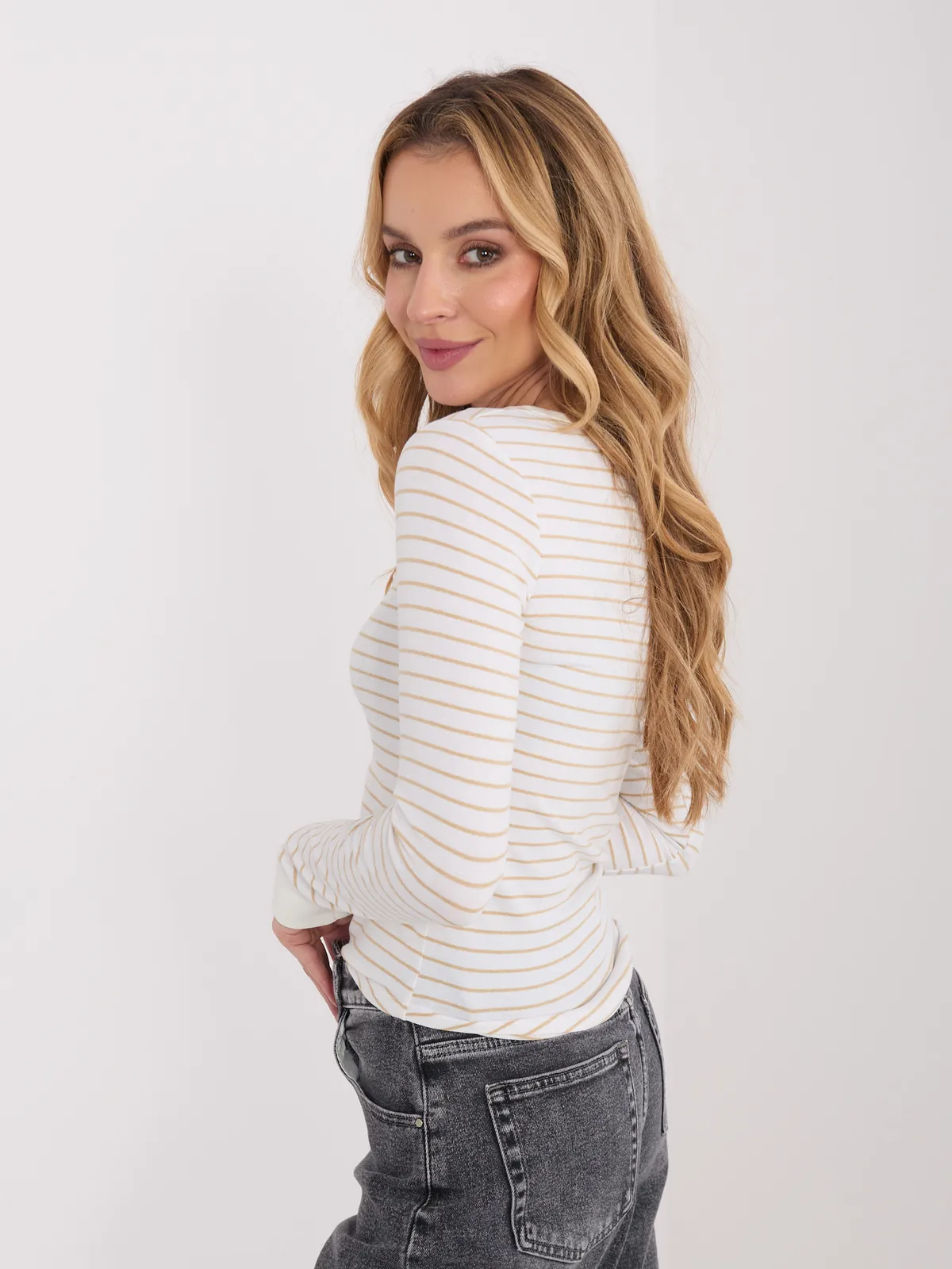 Casualowa bluzka z długim rękawem i guzikami - zdjęcie 1