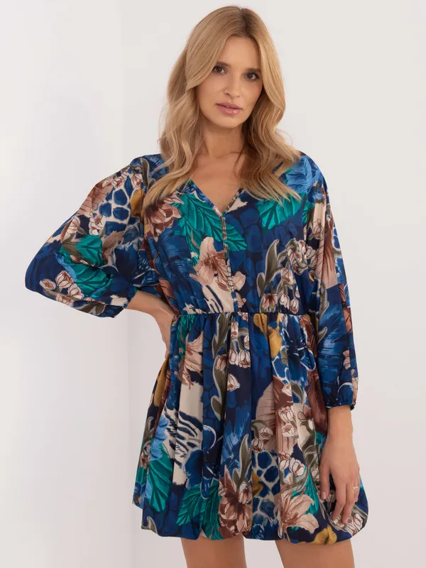 Krótka sukienka mini o kroju oversize - widok 2