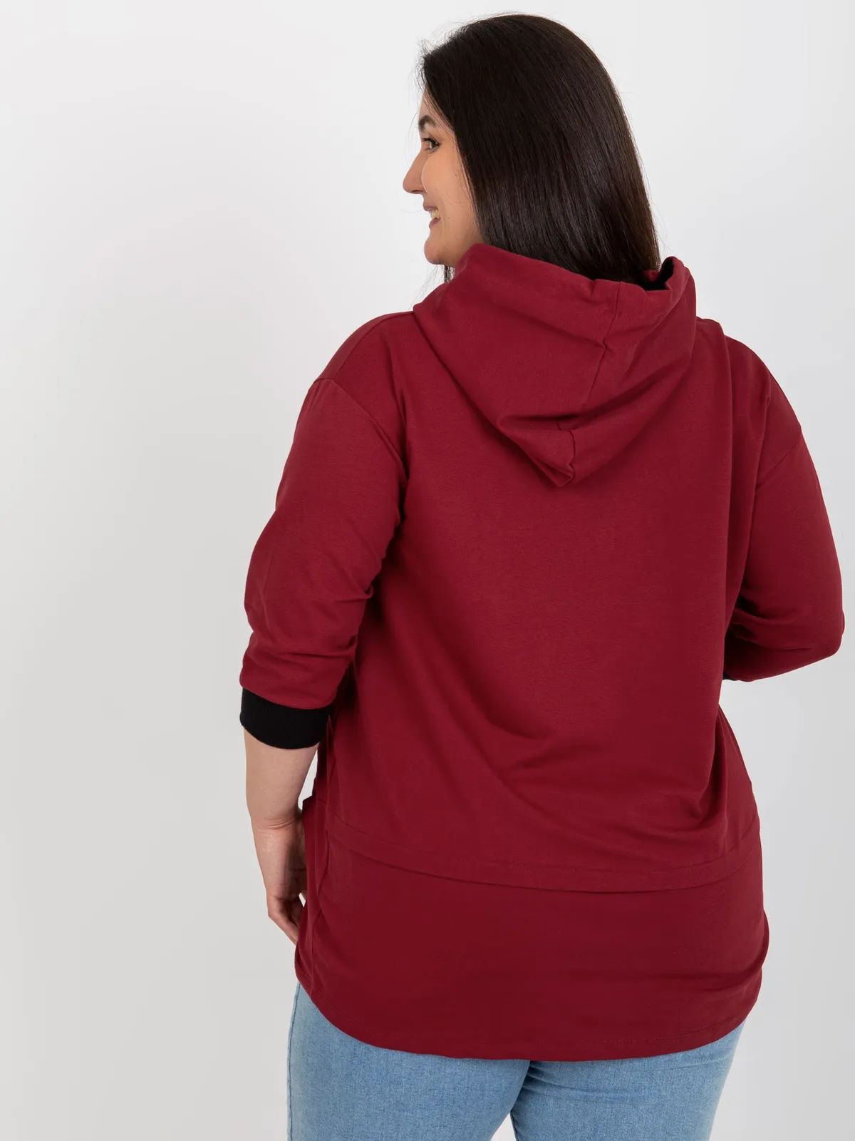 Czarna dresowa bluza plus size z kieszeniami - zdjęcie 4