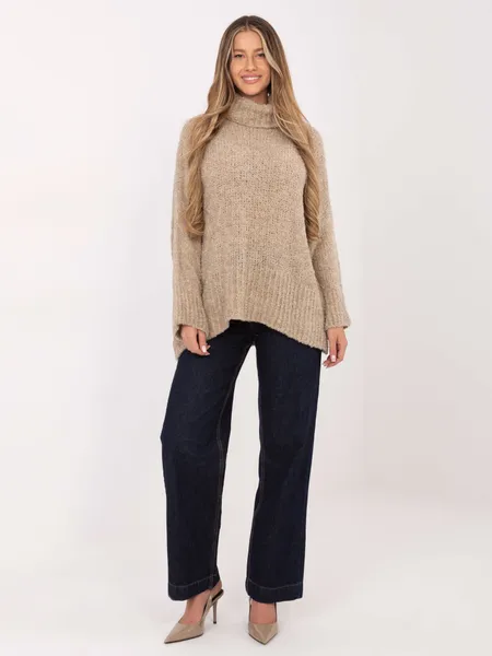 Ciepły sweter oversize z wysokim golfem