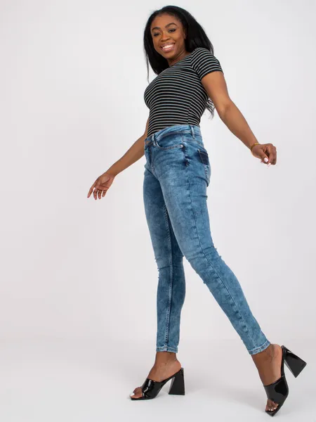 Dopasowane spodnie skinny o kroju regular waist