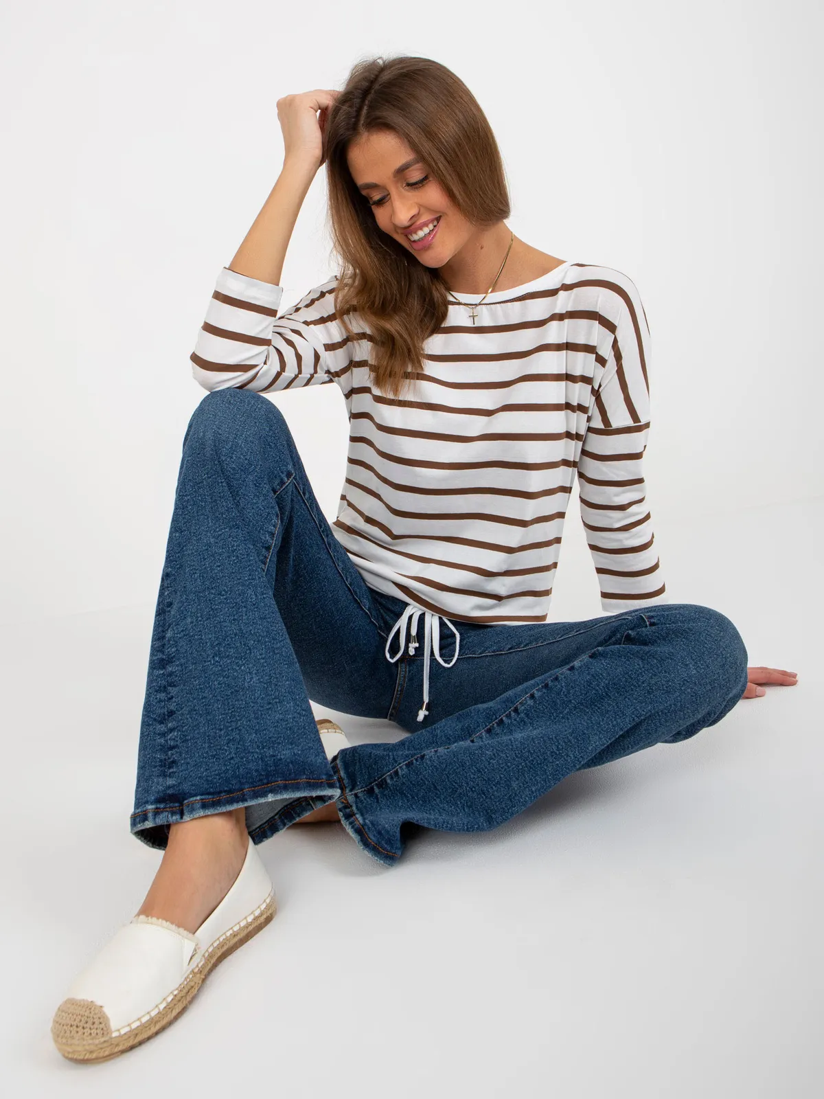 Ecru-brązowa bluzka w paski z rękawem 3/4 BASIC FEEL GOOD - zdjęcie 3