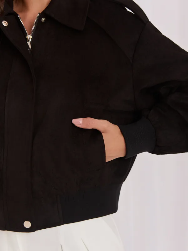 Krótka kurtka typu bomber o kroju oversize - widok 2