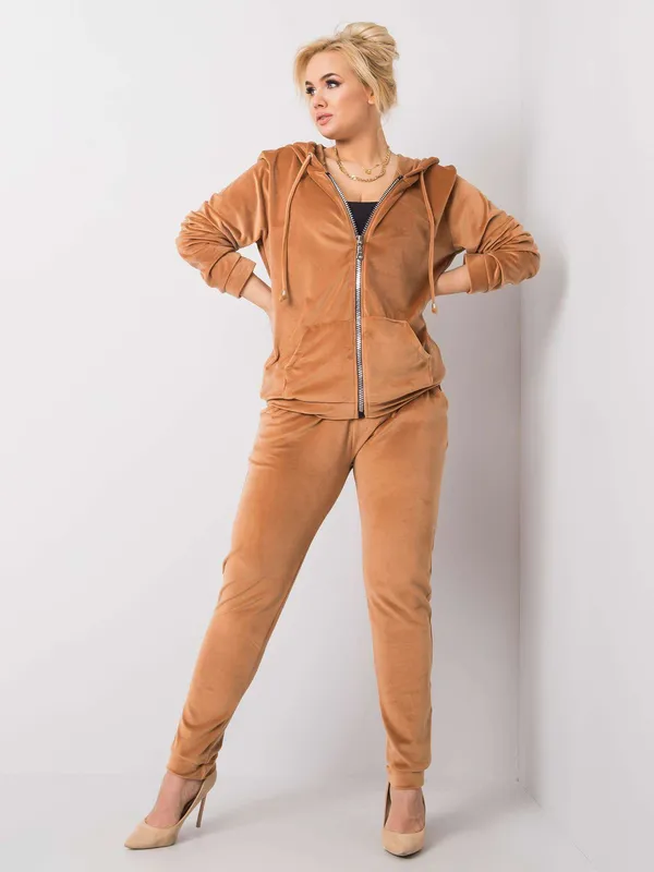 Czarny komplet welurowy plus size - widok 2
