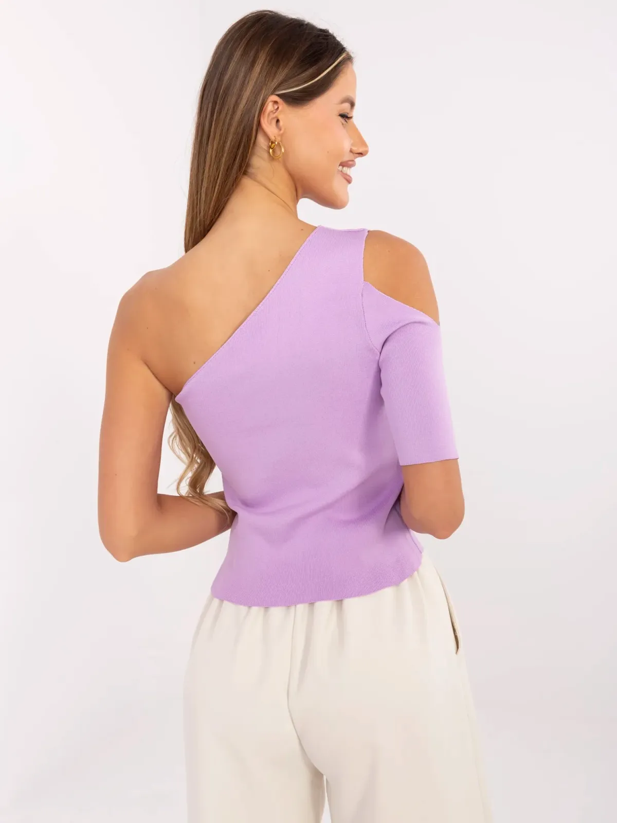 Dopasowana bluzka z wycięciem na jedno ramię - zdjęcie 1