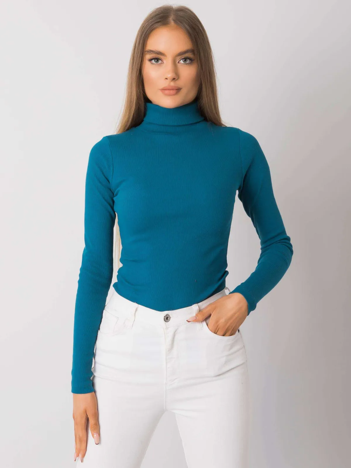 RUE PARIS Biały prążkowany golf damski - zdjęcie 3