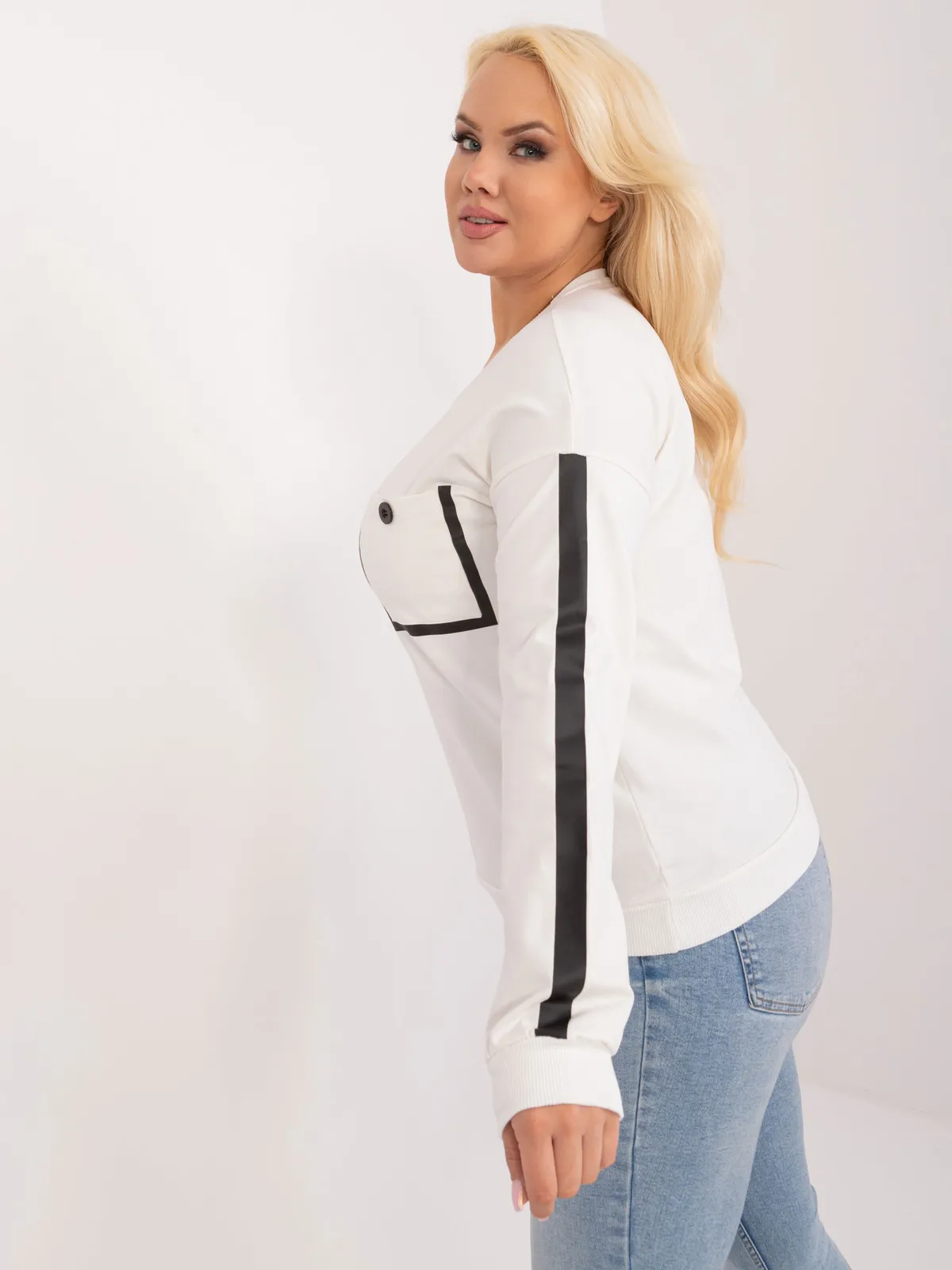 Casualowa bluza z kontrastowymi pasami i kieszenią - zdjęcie 1
