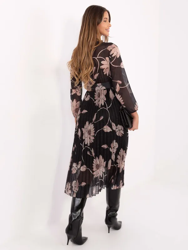 Plisowana sukienka midi z kopertowym dekoltem i paskiem - widok 2