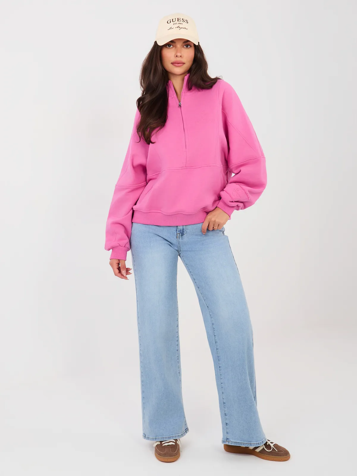 Klasyczne jeansy o kroju wide leg - zdjęcie 1