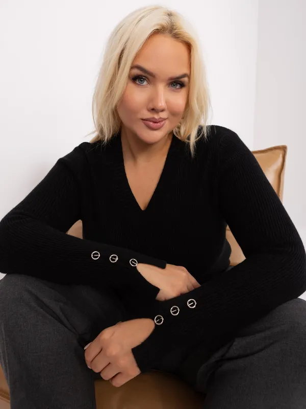 Jasnobeżowy damski sweter plus size z dekoltem V
