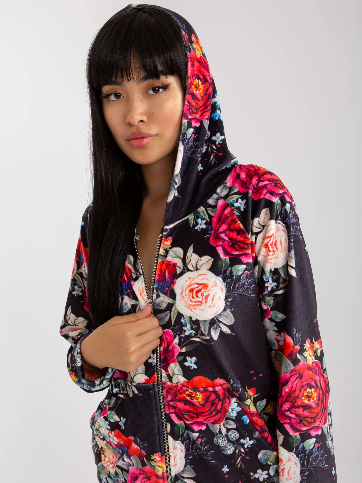 Czarna welurowa bluza rozpinana z printem RUE PARIS - zdjęcie 4