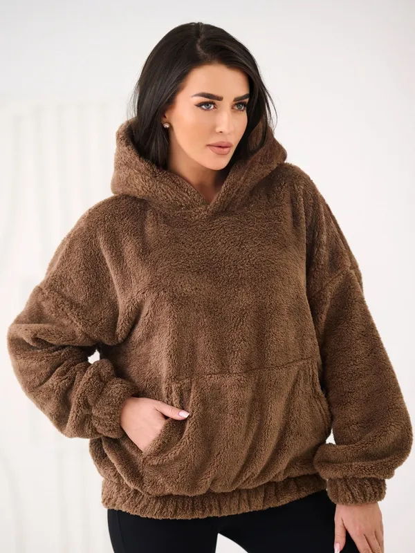 Ciepła bluza oversize z kapturem i kieszenią - widok 2