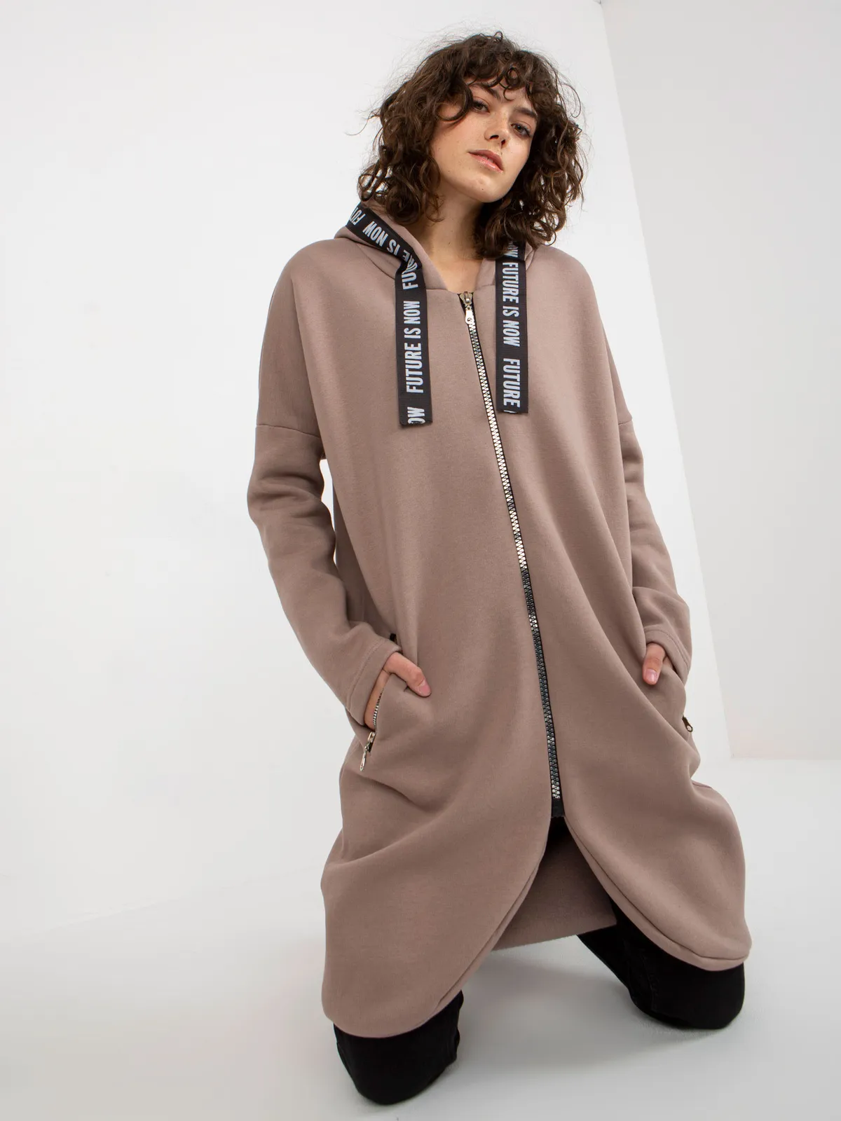 Hurtowna Fuksjowa długa dresowa bluza rozpinana oversize - zdjęcie 5