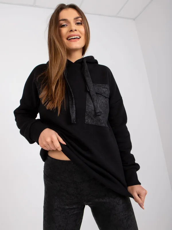 Casualowy komplet z bluzą oversize i legginsami