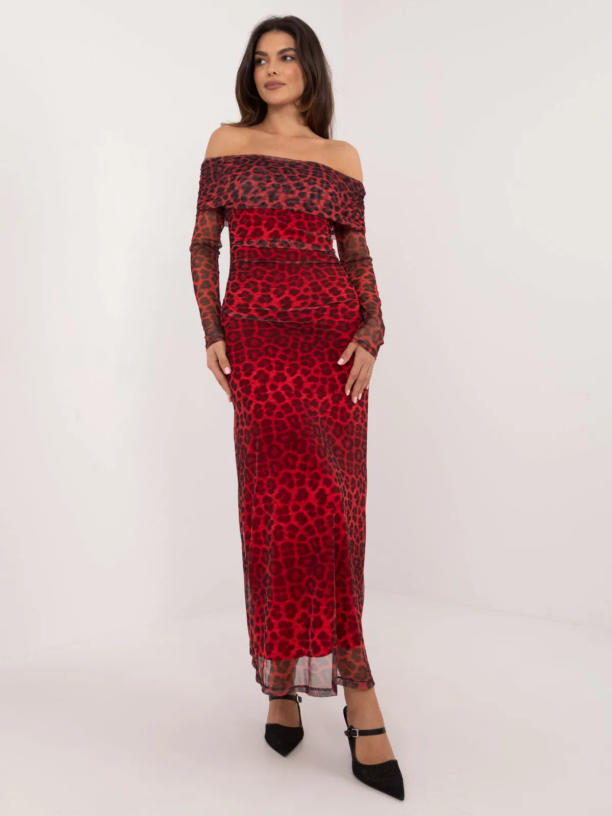 Dopasowana sukienka maxi z odkrytymi ramionami - zdjęcie 1