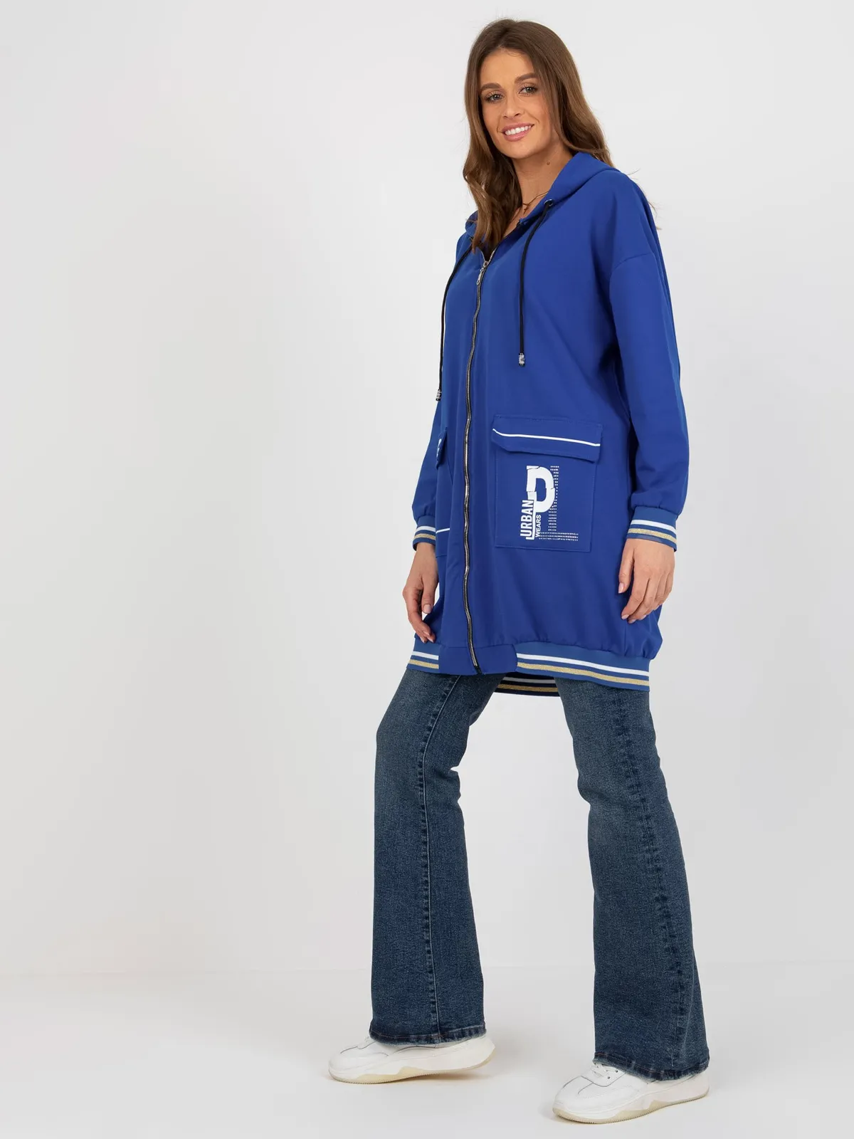 Beżowa długa bluza rozpinana o kroju oversize - zdjęcie 4