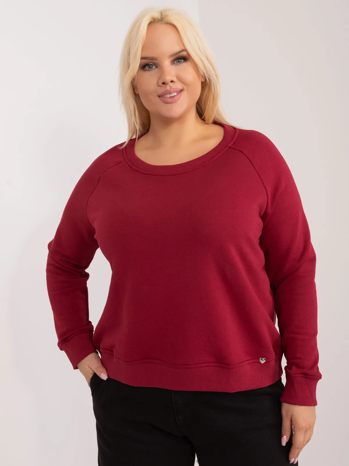 Bordowa bluza plus size bez kaptura - zdjęcie 3