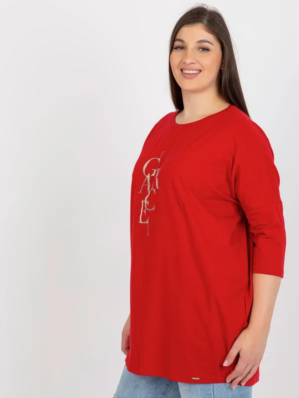 Czerwona dłuższa bluzka plus size z rękawem 3/4 - widok 2