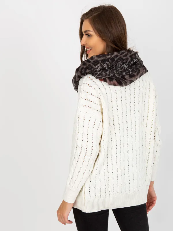 Czarno-czerwona chusta komin w zwierzęcy wzór