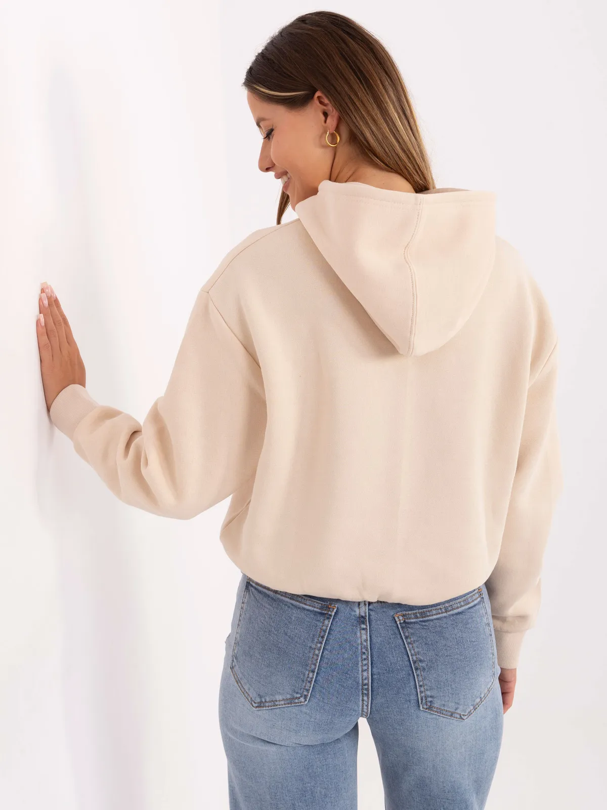 Casualowa bluza oversize z nadrukiem i kapturem - zdjęcie 2