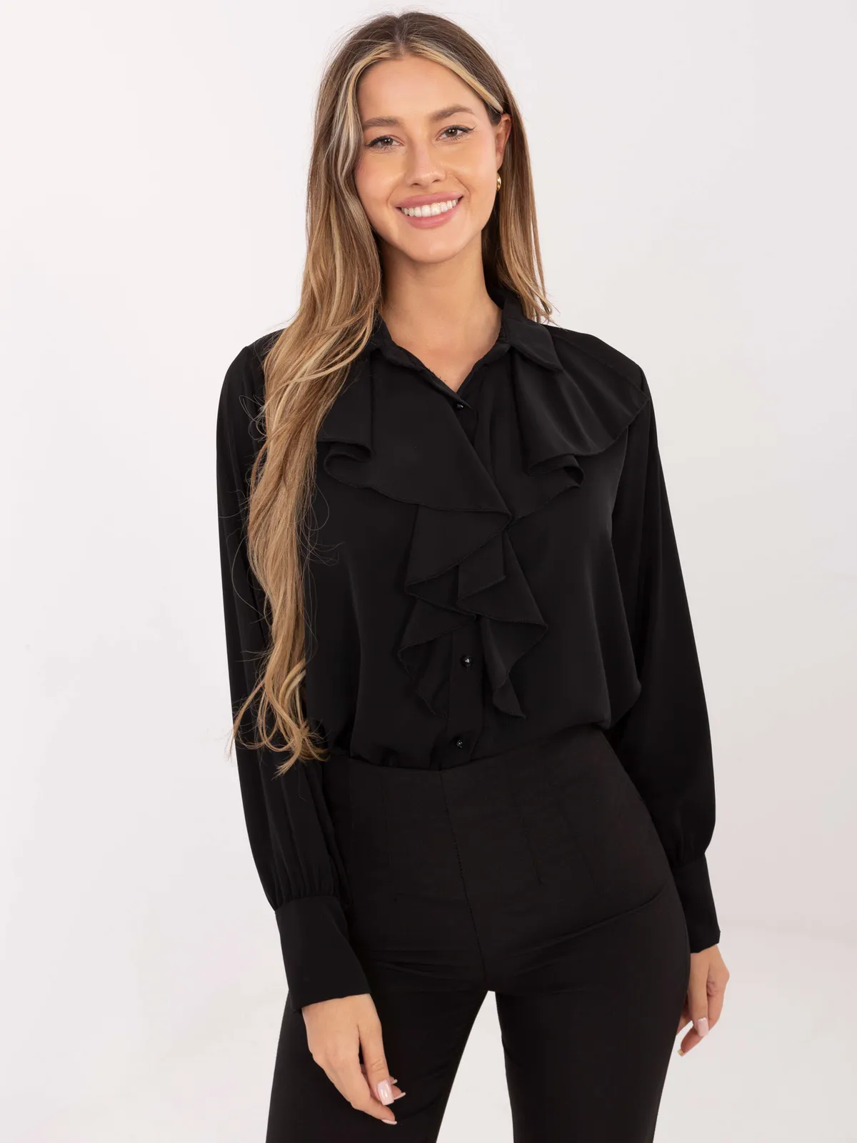 Koszula z ozdobnymi falbanami przy kołnierzu - zdjęcie 1