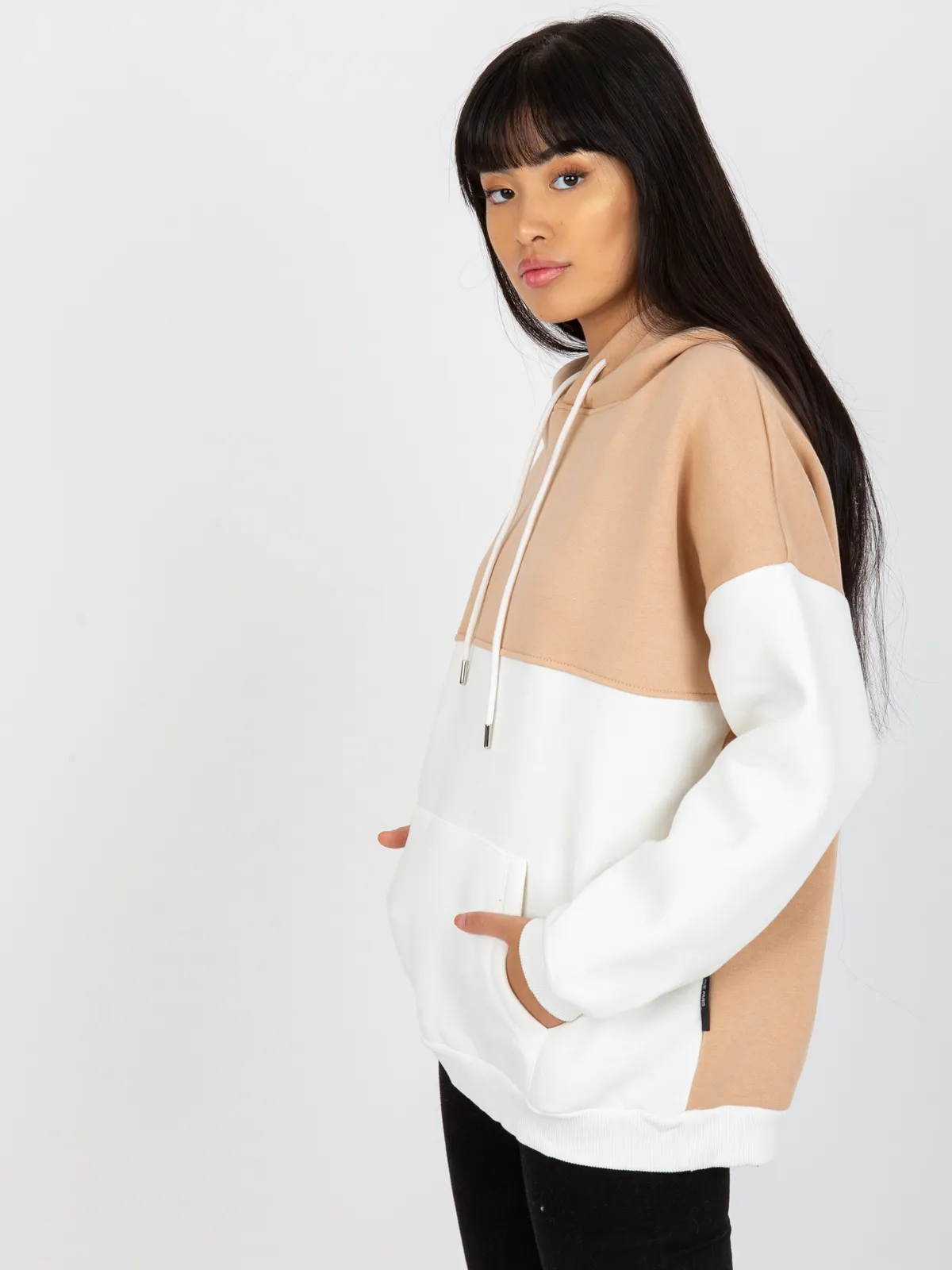 Zielono-ecru dresowa bluza basic kangurka RUE PARIS - zdjęcie 4