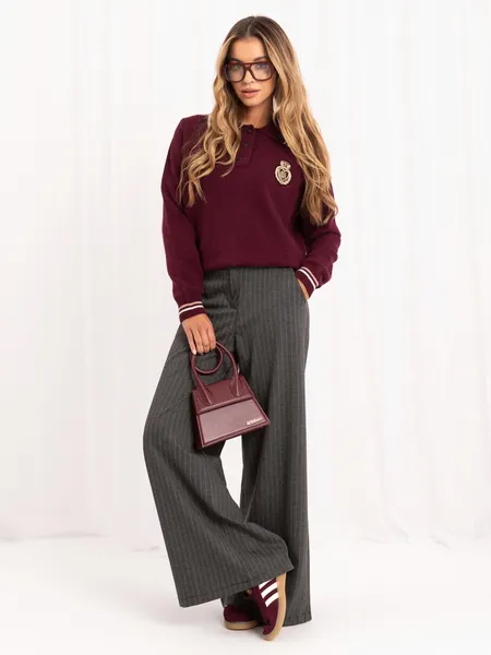 Sweter polo z ozdobną aplikacją w stylu preppy