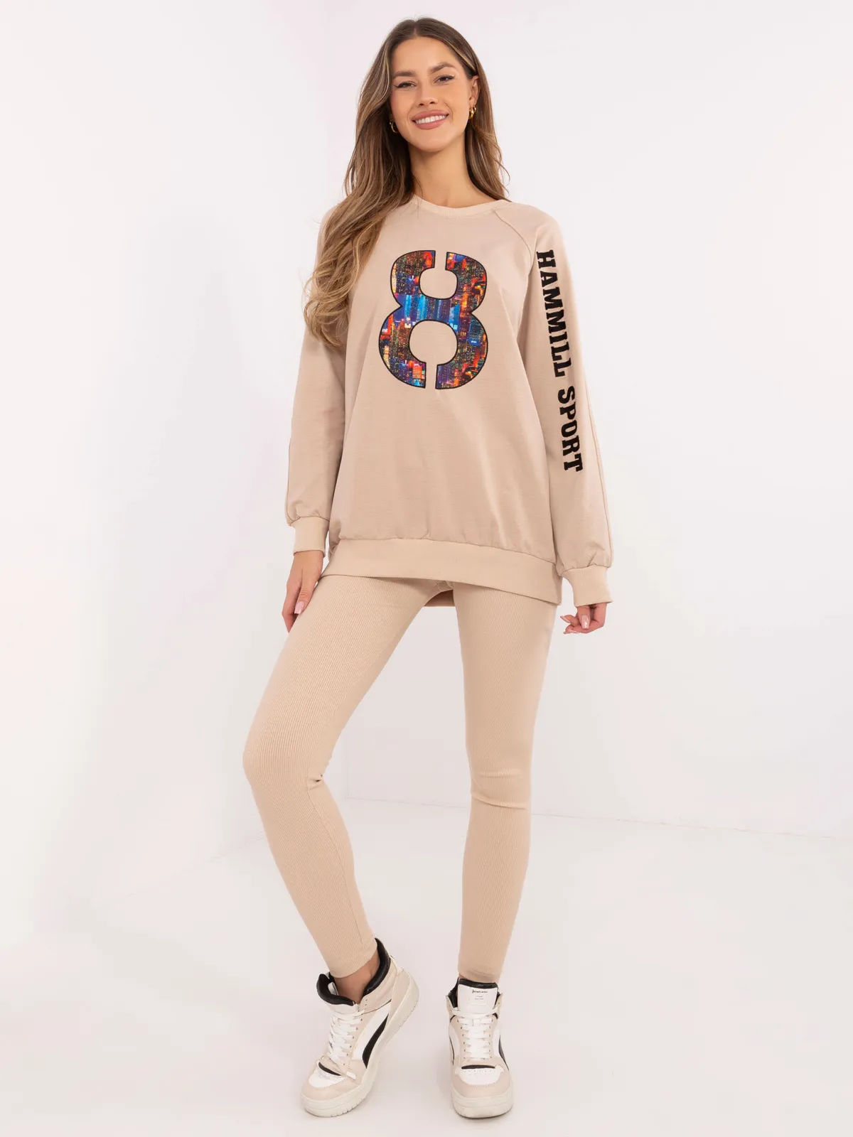 Sportowy komplet z bluzą oversize i legginsami - zdjęcie 1