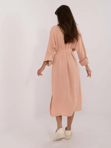 Casualowa sukienka midi o kroju oversize z wiązaniem