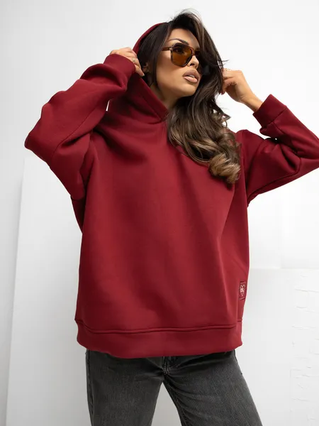 Bluza oversize z kapturem w miejskim stylu