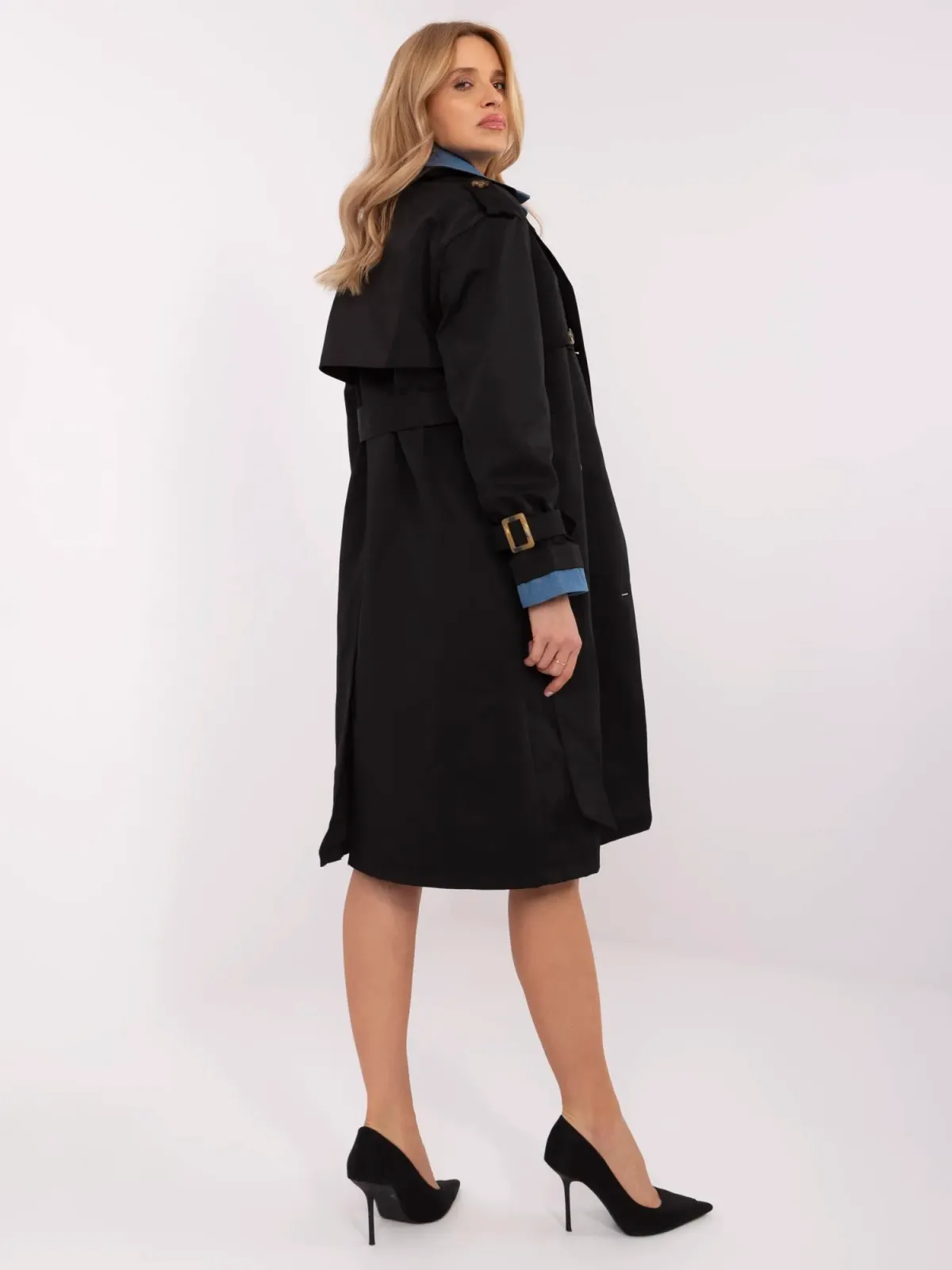 Klasyczny dwurzędowy płaszcz typu trencz z paskiem - zdjęcie 1